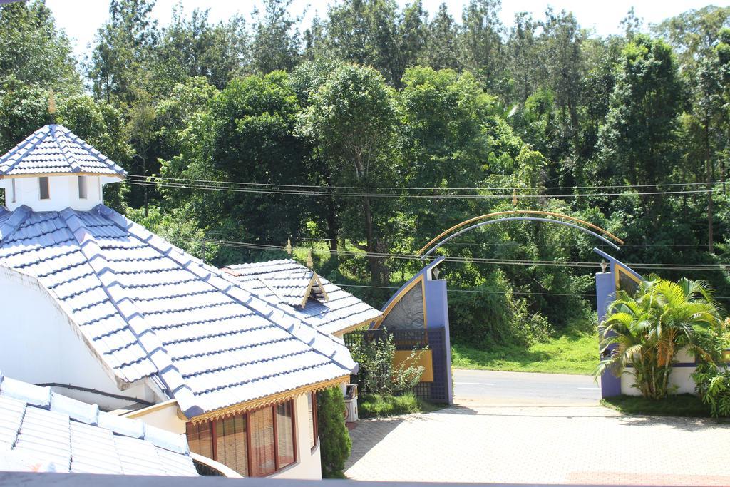 Wayanad Gate Resort Mananthavadi Kültér fotó
