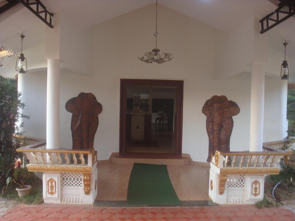 Wayanad Gate Resort Mananthavadi Kültér fotó